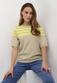 Kaffe KALIZZA - Marškinėliai su spaudiniu - sand melange lime half stripe