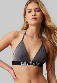 Calvin Klein Swimwear TRIANGLE - Vrchný diel bikín - black