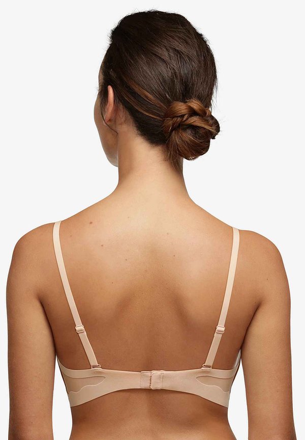 PURE LIGHT BÜGELLOSER - Triangle bra - golden beige3