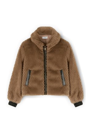 Bruine jas van nepbont met een gestructureerde afwerking, ritssluiting aan de voorkant en zwarte accenten van leer aan de zijkanten. Voorzien van een brede kraag en geribbelde manchetten.