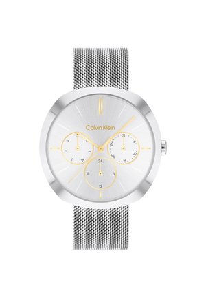 Silbernes Maschen-Armbanduhr mit einem runden Gehäuse, einem gebürsteten silbernen Zifferblatt, goldenen Akzenten und drei Unterzifferblättern für Tag, Datum und 24-Stunden-Zeit.