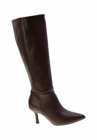 Stivale marrone al ginocchio realizzato in pelle liscia, con punta affusolata e tacco sottile. Design elegante con pochi accenti e cuciture minime.