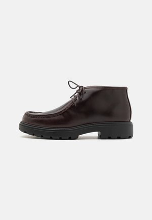 Geox SPHERICA EC7 - Chaussures à lacets - wine