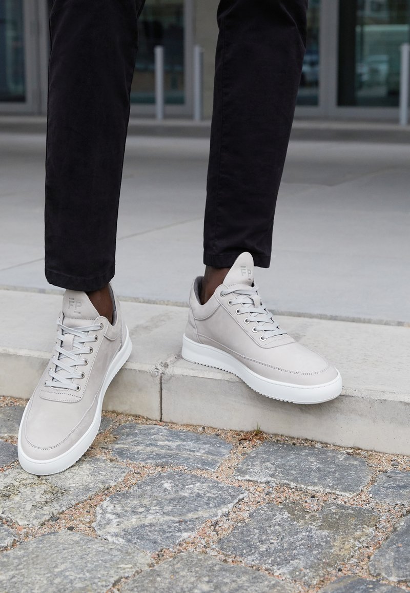 Filling Pieces Low Low Top Ripple Crumbs Light Grey Filling Pieces