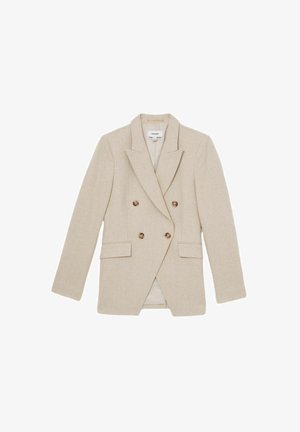 Dvojradový béžový blázon vyrobený z textúrovaného materiálu, ktorý má dve predné vrecká a okrúhle gombíky, s klopou tvarovanou do výklenku.