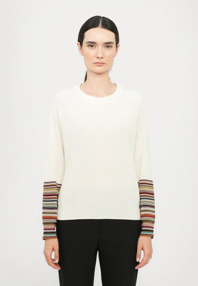 Cremefarbener Pullover mit mehrfarbigen gestreiften Akzenten an den Ärmeln, runder Ausschnitt, gerippte Säume und einem lockeren Schnitt.