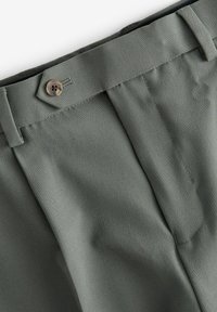 Next RELAXED FIT MOTIONFLEX - Habitbukser - green