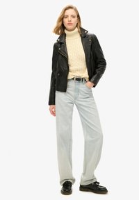 Superdry & Co SLOUCHY jasnożółty