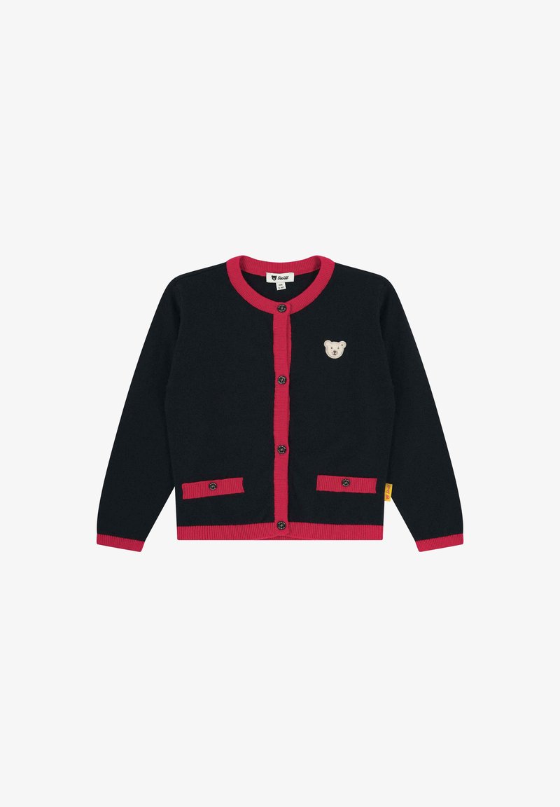 Navy-blauer Kinderpullover mit rotem Besatz, vorderen Knöpfen, zwei kleinen Taschen und einem kleinen Teddy-Bären-Patch auf der Brust.