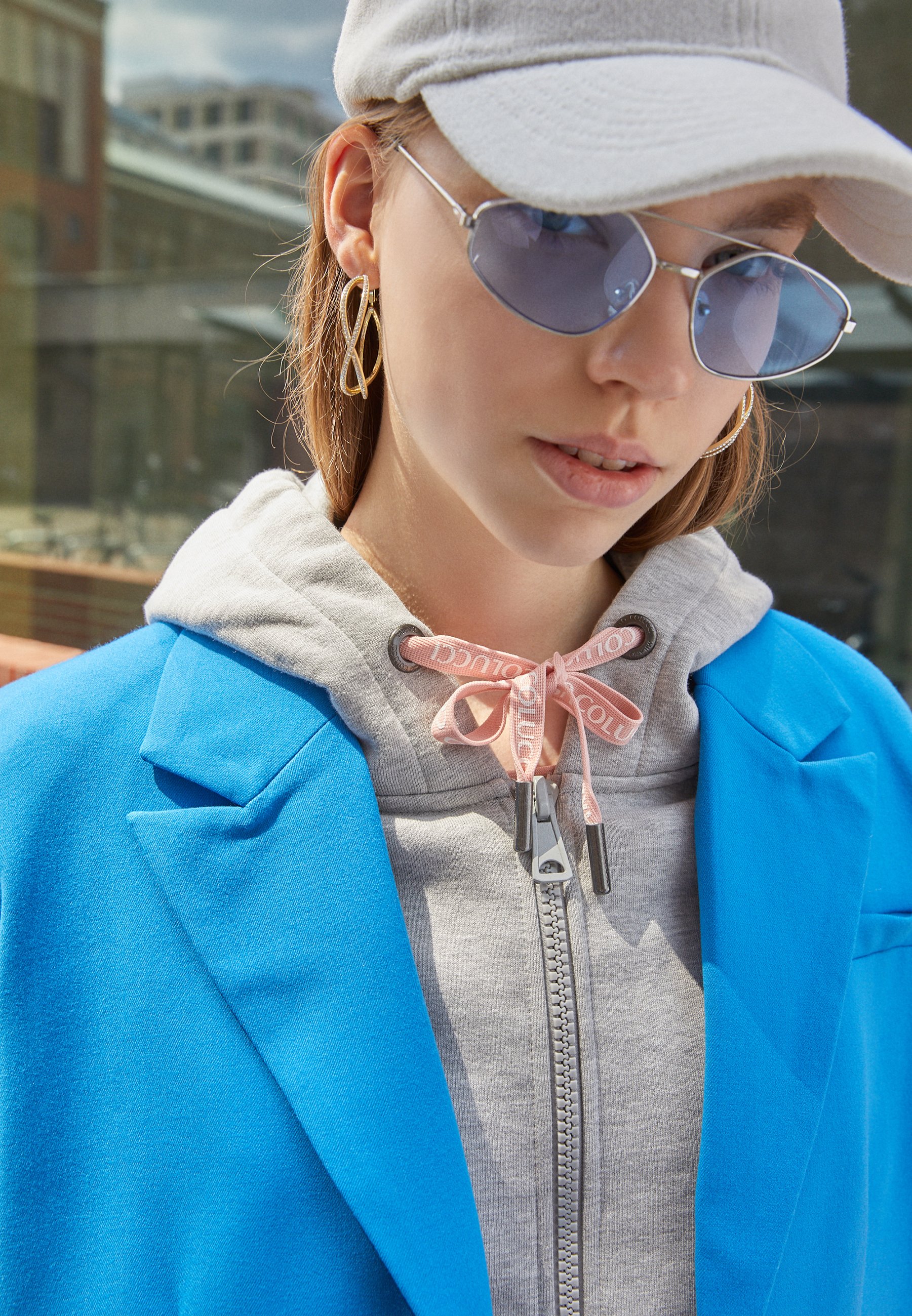 Women BASIC - Zip-up sweatshirt Women BASIC - Zip-up sweatshirt