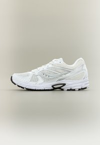 Nevybráno, white/silver-coloured