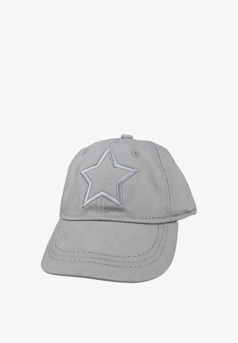 Szara bawełniana czapka baseballowa z haftowanym wzorem gwiazdy z przodu, wygiętym daszkiem oraz widocznymi detalami przeszycia. Regulowane zapięcie z tyłu.