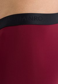 Hanro MICRO TOUCH - Boxerkalsong - ruby