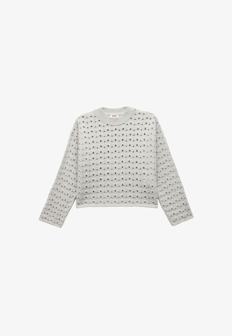 Harmaa neulepaita, jossa on pyöreä kaula-aukko, teksturoituja pisaroita ympäriinsä ja pitkät hihat. Lyhyt malli ribbireunuksilla hihansuissa ja helmassa.