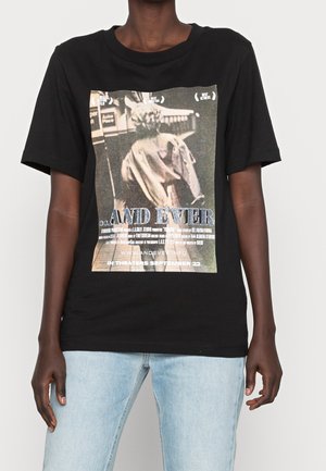 Guess, T-shirt z nadrukiem