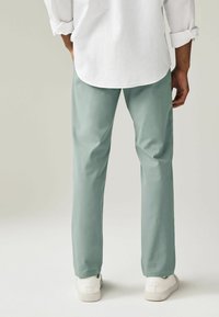 Next SLIM FIT STRETCH - Chinos tipa bikses - pale green