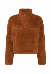 Pulover din fleece maro cu guler înalt, închidere cu fermoar parțial și buzunare frontale. Textură moale, cu un aspect blănos.