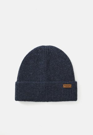 Beanie a coste blu scuro con risvolto e piccolo patch del logo Barbour England marrone sul polsino.