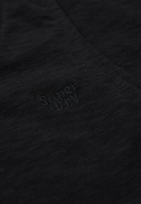 Non selezionato, black