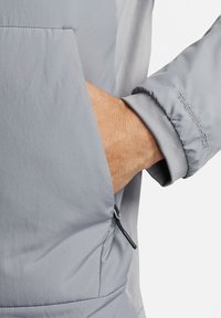 Nike Performance UNLIMITED - Outdoorjakke - smokegreysmokegrey