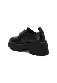 Refresh Zapatos con cordones - black