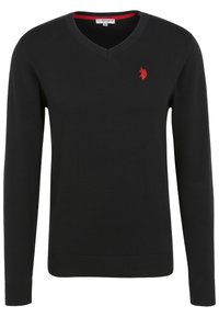 Pull noir à col en V avec des manches longues, des poignets et un ourlet côtelés, mettant en avant un petit logo rouge brodé sur la poitrine et une bordure rouge au niveau du col.