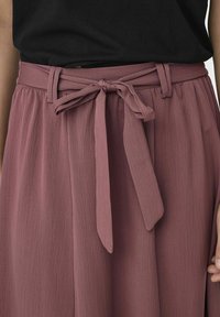ONLY Falda larga - rose brown