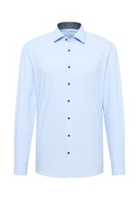 Lichtblauw langloos hemd met een button-down kraag, zwarte knopen en een patroon aan de binnenkant van de kraag. Dun, soepel stoffen biedt een frisse uitstraling.