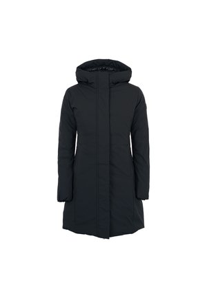 Giacca invernale nera lunga e imbottita con colletto alto e cappuccio attaccato. Presenta una linea dritta, una texture liscia e due tasche laterali.