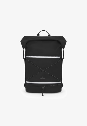 Fekete, roll-top hátizsák tartós anyagból. Reflektáló részletekkel, állítható pántokkal és gumiszalagos kialakítással a fronton.