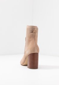 Zign Ankle boot