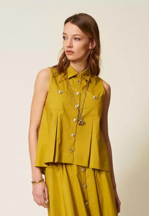TWINSET, CAMICIA S/M CON PIEGHE E TASCHINI - Camicia - avocado oil