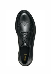 Scarpe oxford in pelle nera con dettagli brogue, lacci frontali, colletto imbottito e suola testurizzata. Logo visibile sulla soletta.