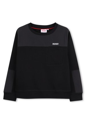 - Bluza