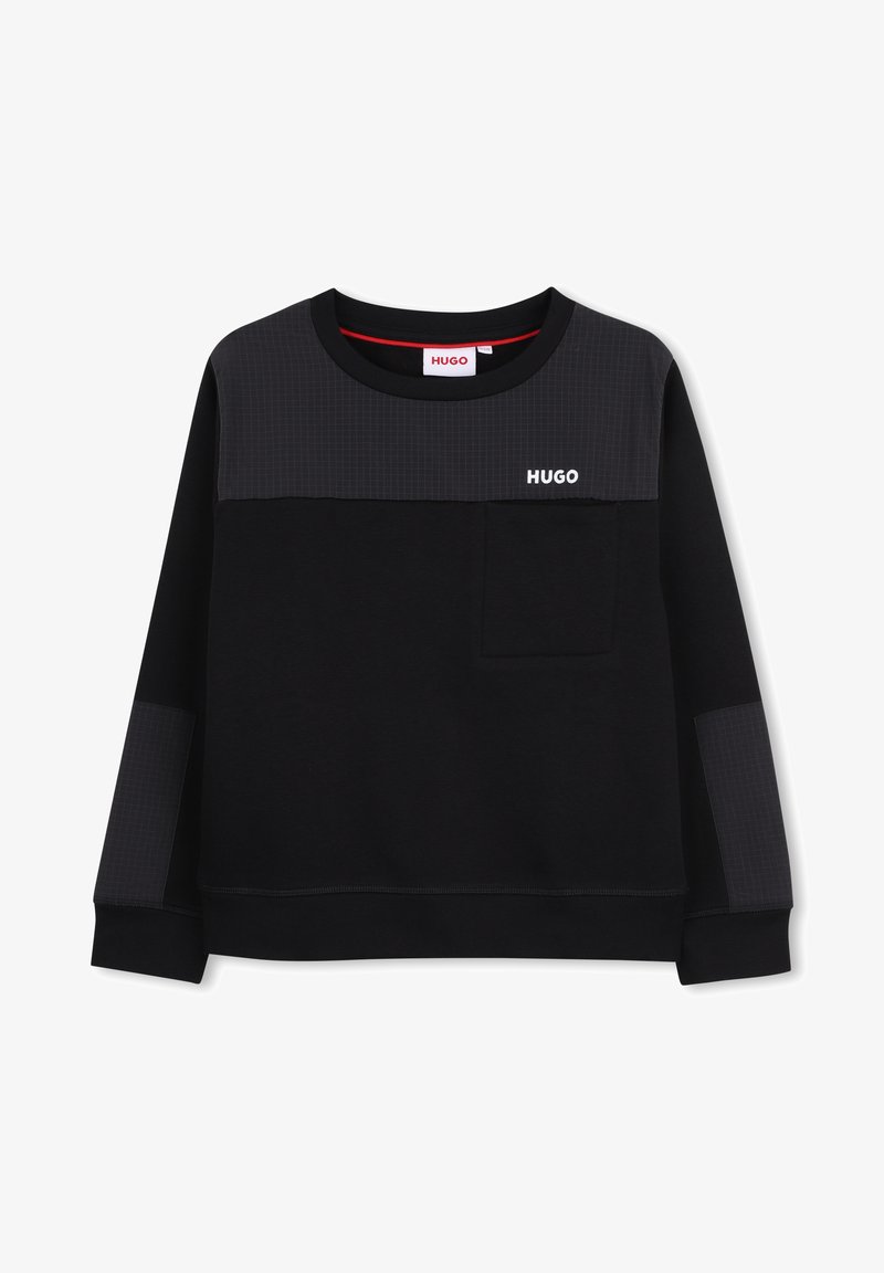 Felpa nera con pannello superiore texturizzato, collo a giro, tasca frontale e logo "HUGO" bianco. Tessuto liscio con accenti a contrasto.