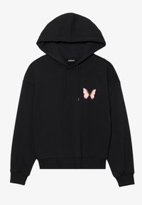 Sudadera negra con capucha ajustable, puños y dobladillo de canalé. Presenta un gráfico de mariposa rosa en el área del pecho izquierdo. Material de algodón.
