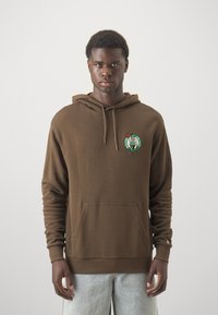 New Era NBA BOSTON CELTICS LEAGUE ESSENTIALS HOODIE - Squadra - brown