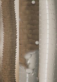 Teksturowane pionowe powierzchnie w różnych odcieniach brązu i bieli; charakteryzują się warstwowymi kształtami, gładkimi i nierównymi wzorami oraz błyszczącymi akcentami.