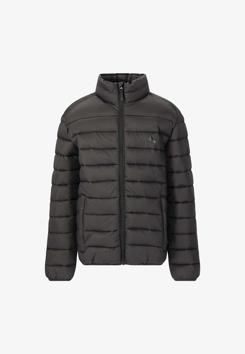 Sort pufferjakke med lynlås foran, høj krave og horisontalt quiltet design. Glat tekstur og minimalistisk branding på brystet.