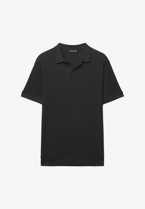 Polo nera a maniche corte realizzata in tessuto strutturato con colletto classico e dettagli a costine su maniche e orlo. Taglia XL.