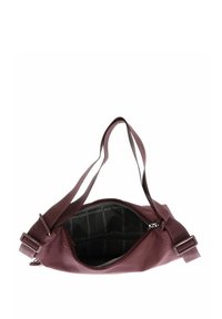 Sac bandoulière texturé bordeaux avec une sangle ajustable, fermeture éclair partiellement ouverte révélant une doublure intérieure noire avec le logo Mandarina Duck.