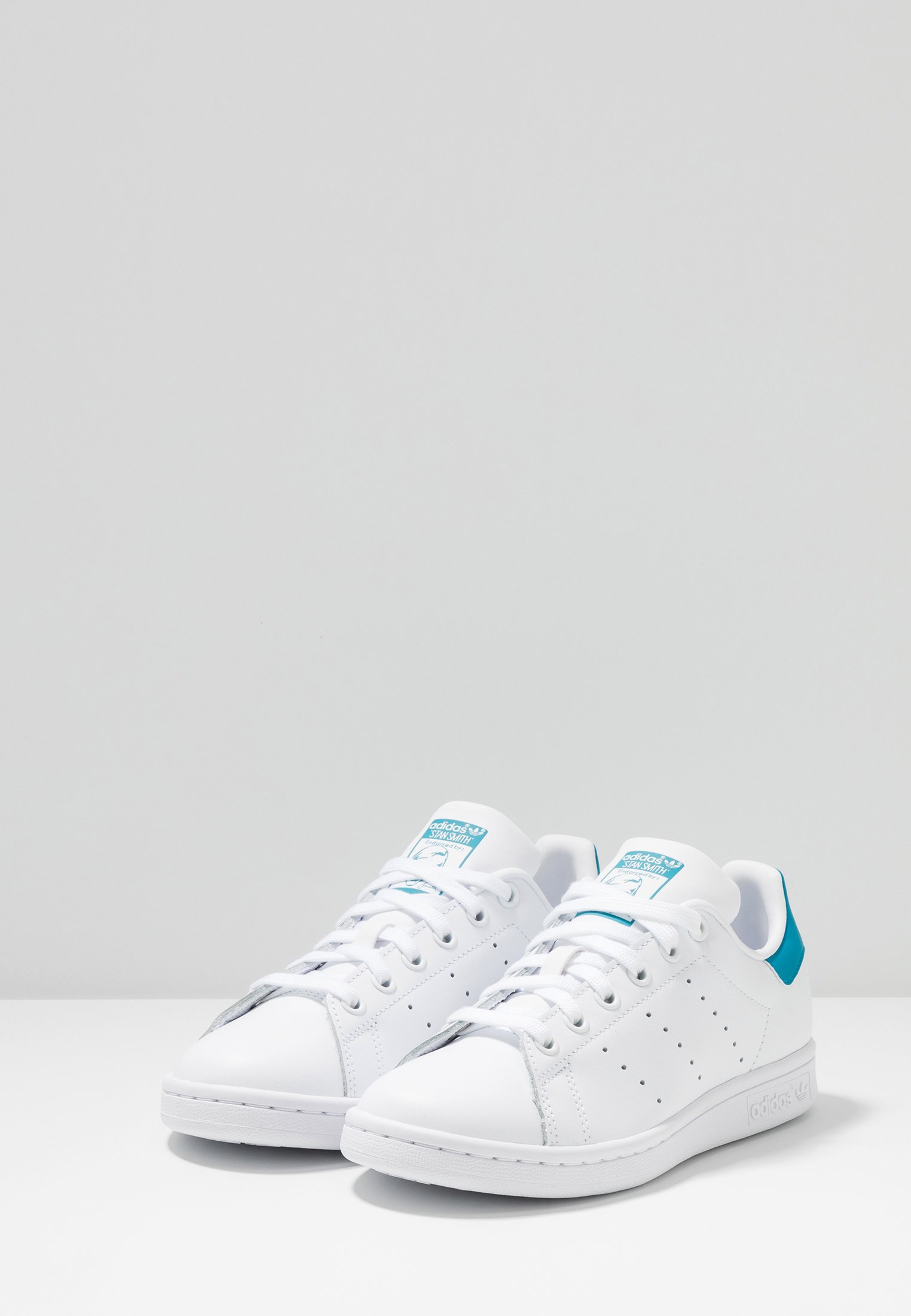 active stan smith