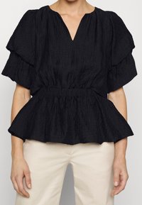 Bruuns Bazaar Bluse - black