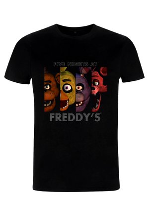 Zwart T-shirt met kleurrijke grafische prints van cartoonfiguren met grote ogen, glimlachen en opvallende vachttexturen. Tekst luidt "FIVE NIGHTS AT FREDDY'S."