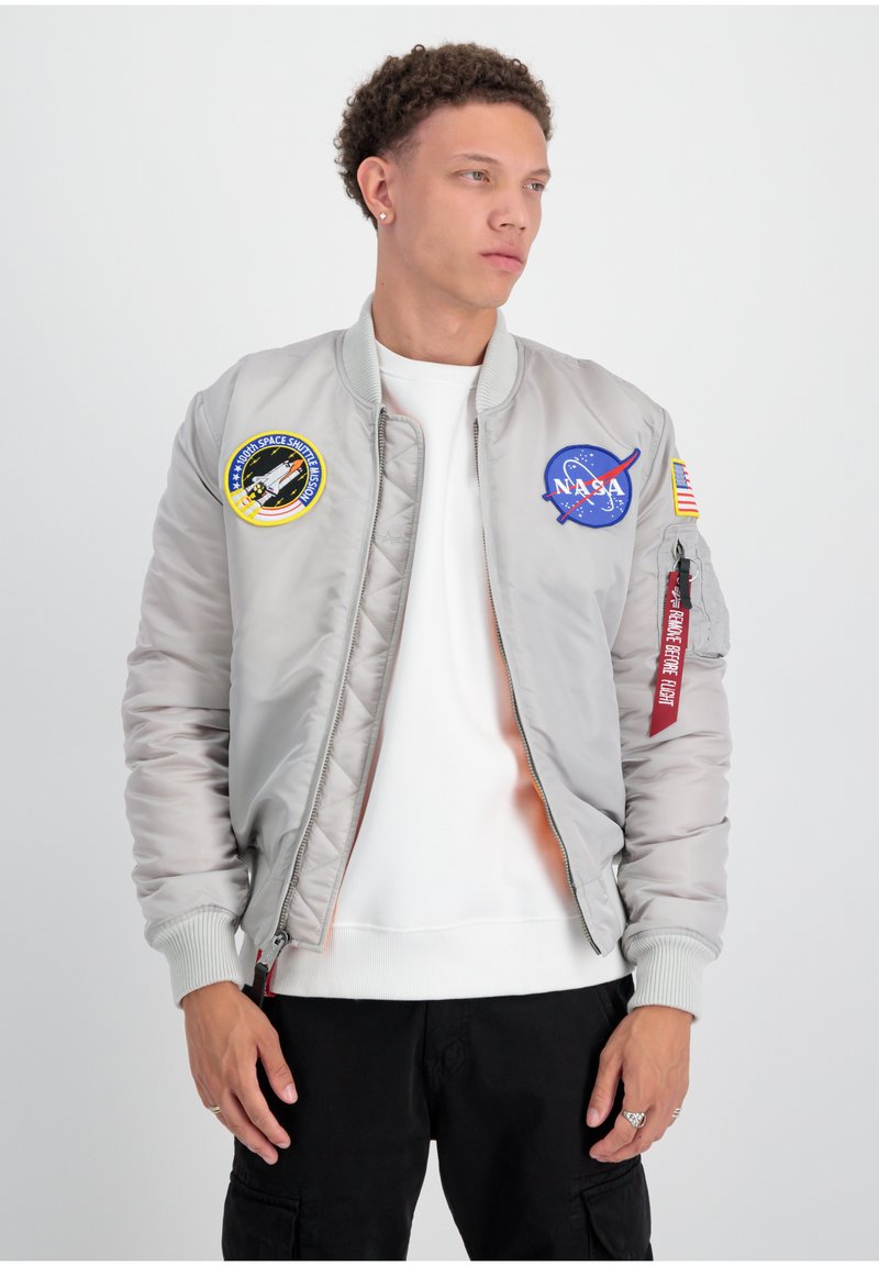 ALPHA INDUSTRIES NASA MA-1 アルファナサ