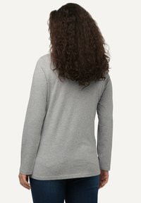Ulla Popken LANGARM BASIC & V-AUSSCHNITT - Svetr - gray-mottled