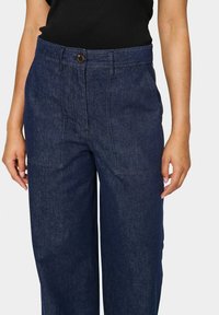 Saint Tropez GWYNNETHSZ  - Trapezaste traperice - dark blue denim