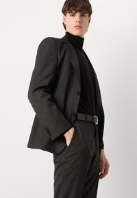 BOSS HOUSTON SET - Kostiumas - black