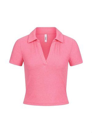 Polo rose à manches courtes et col, fabriqué en tissu côtelé, avec un décolleté en V et une coupe ajustée.