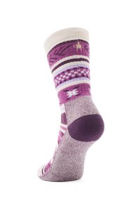 En enkelt lilla og hvid sok med geometriske og dyremønstre, der har en mørke lilla hæl og en ribbet kant.